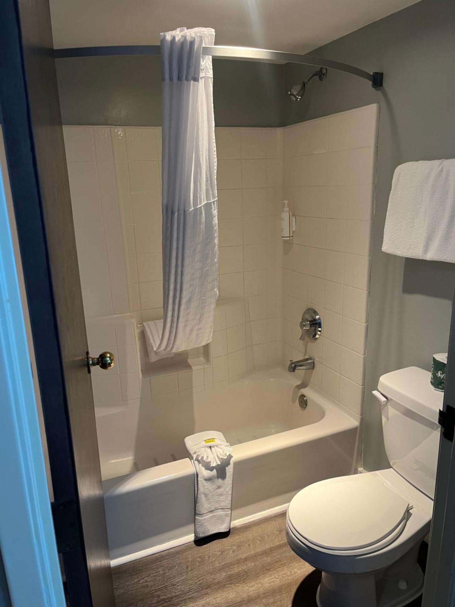 Days Inn By Wyndham Seatac Airport Zewnętrze zdjęcie