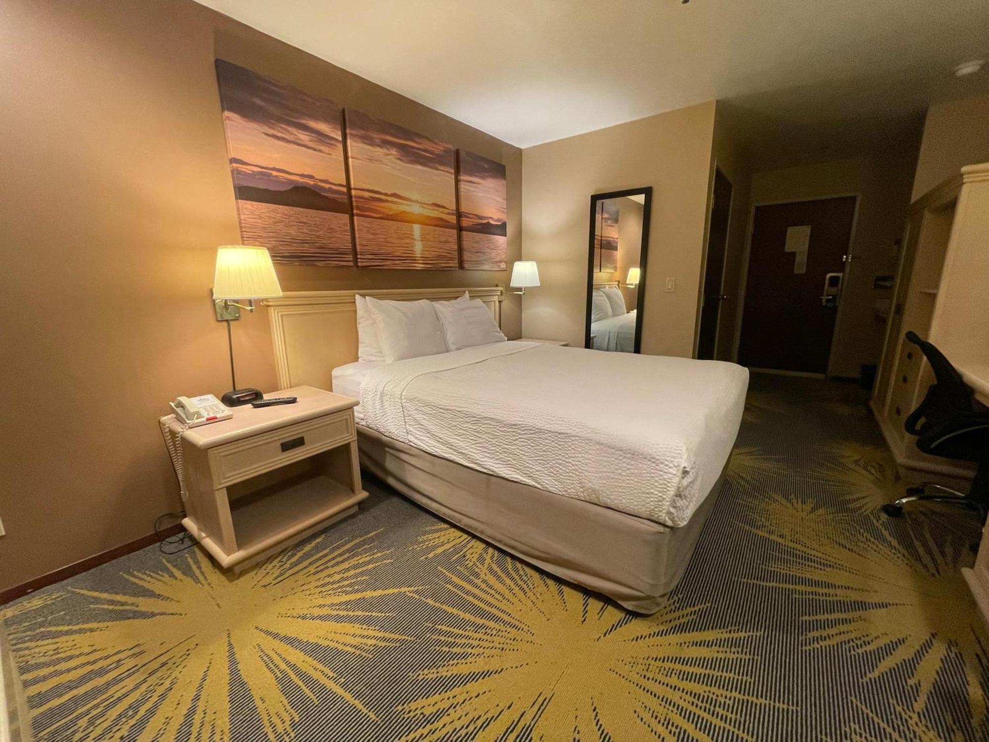 Days Inn By Wyndham Seatac Airport Zewnętrze zdjęcie