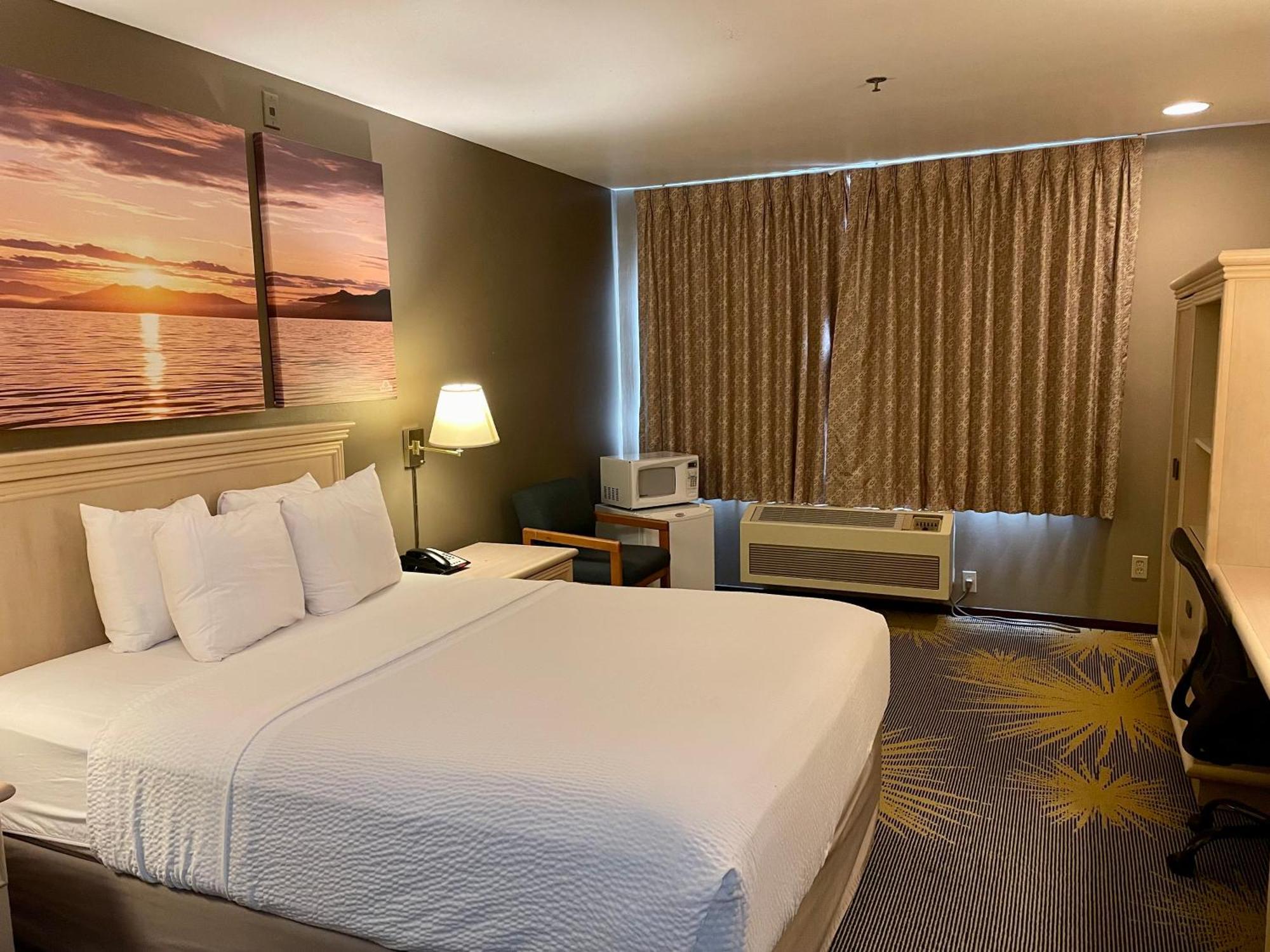 Days Inn By Wyndham Seatac Airport Zewnętrze zdjęcie